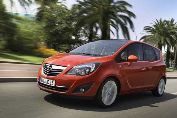 Opel: Meriva v ožjem izboru za Evropski avtomobil leta 2011