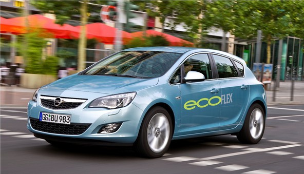 Opel astra ecoFLEX: Astra sedaj s sistemom Start/Stop