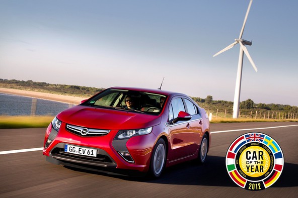 Opel ampera in chevrolet volt : »Evropski avtomobil leta 2012«