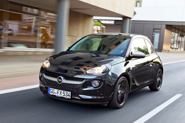 Opel ADAM Black Link in White Link: Svetovna premiera na IAA