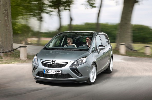 Opel Zafira Tourer 1.6 SIDI Turbo: Najbolj zmogljiv kompaktni enoprostorec