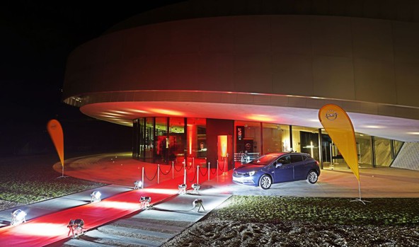 Opel: Nova Astra prihaja na slovenski trg ob Oplovem jubileju