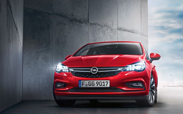 Opel IntelliLux LED® matrične luči: Nagrada žirije AUTOBEST za varnostno tehnologijo nove Opel Astre
