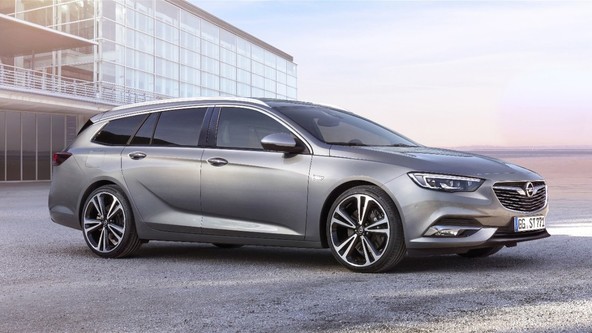 Nova Opel Insignia Sports Tourer: Karavanska različica že v prodajnih salonih