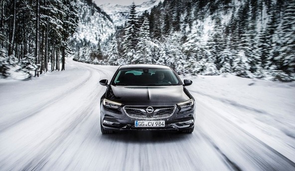 Opel Insignia Grand Sport: Prijetno topla v še tako mrzli zimi