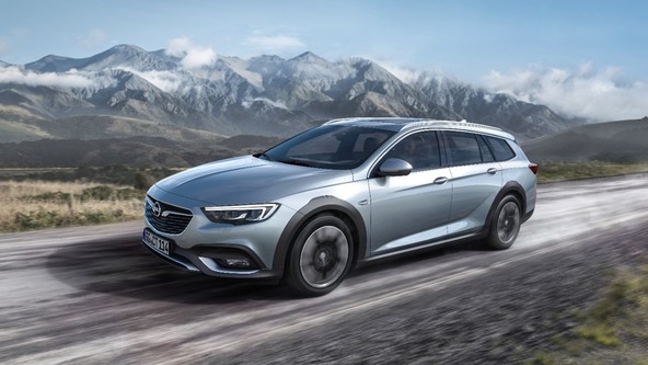 Opel Insignia Country Tourer: Oplova admiralska ladja s terensko privlačnostjo