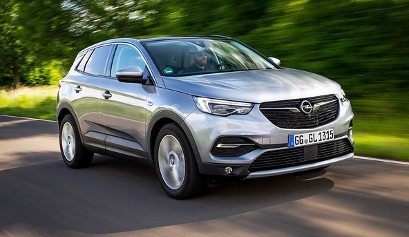 Opel : Že več kot 100.000 naročil za Grandlanda X