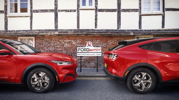 'Fordswitch': Ford izziva prebivalce najmanjšega britanskega mesta