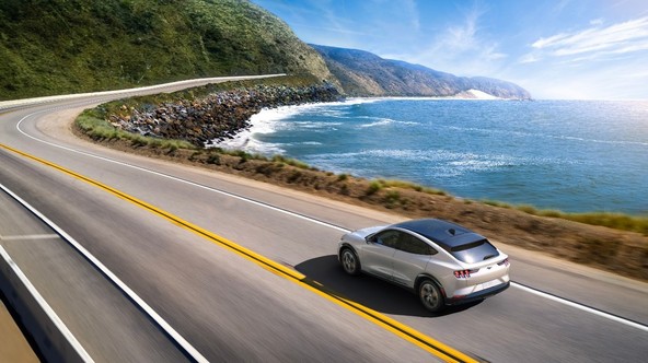 POT K BOLJŠEMU: FORD OBJAVLJA INTEGRIRANO TRAJNOSTNO IN FINANČNO POROČILO ZA LETO 2023