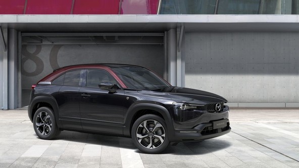 Mazda MX-30 e-Skyactiv R-EV: 5 zvezdic na preizkusih Euro NCAP 