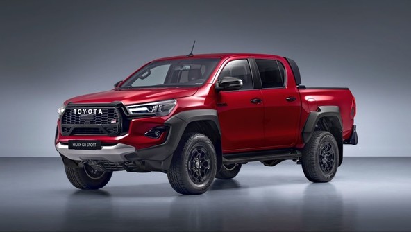 Toyota Hilux GR SPORT : Najboljša različica legendarnega poltovornjaka 