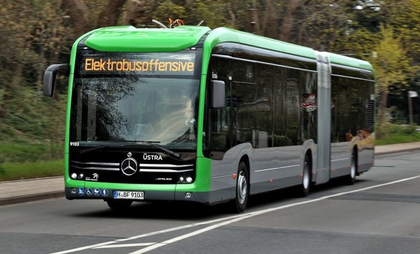 Začetek v Hannovru: Stacionarni hranilnik električne energije iz rabljenih akumulatorjev avtobusov eCitaro začel delovati