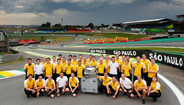 Renault Sport F1: Z zmagoslavjem zaključeno obdobje motorja RS27 V8
