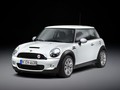 Mini 50 camden in 50 mayfair: Pogled nazaj in vizija v prihodnost