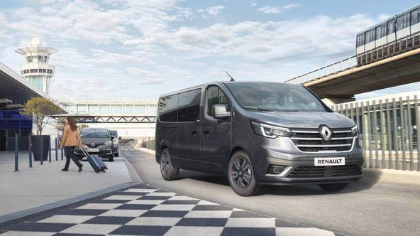Novi Renault Trafic Combi in SpaceClass : Nova ponudba potniških različic modela Trafic