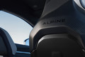 ALPINE A390: Popolnoma nov »sport fastback« znamke Alpine 