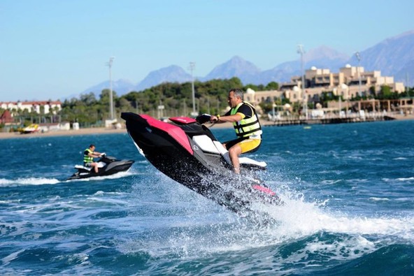 BRP in Ski & Sea: Testirali smo novega Sea-Doo Sparka