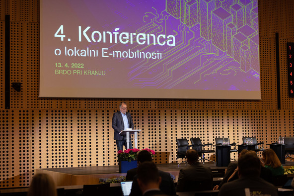 4. konferenca o lokalni e-mobilnosti: Lokalne skupnosti boljše od države!