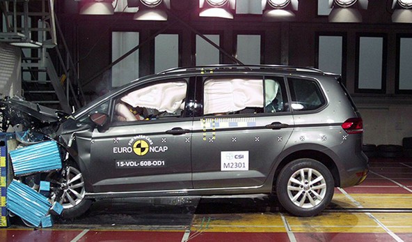 Volkswagen Touran & Euro NCAP: 5 zvezdic za novi Touran