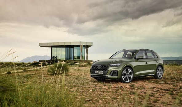 Prodajna uspešnica odslej še boljša: Audi predstavlja model Q5 v novi podobi
