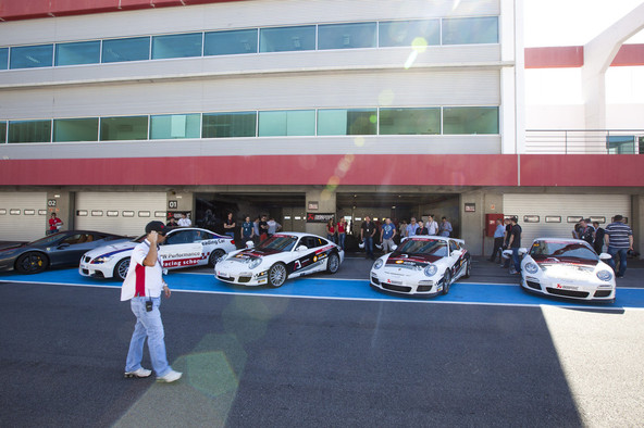 Podjetje Akrapovič: Odprli ekskluzivni Akrapovič Driving Experience Center v Portimãu