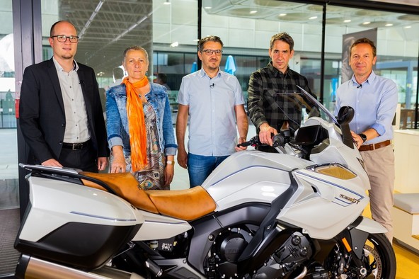 Motorist – problem in rešitev : Posvet o vedenjskih vzorcih tveganja motoristov na naših cestah