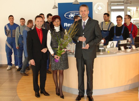Summit motors Ljubljana: Razkrit Fordov trgovec leta 2010