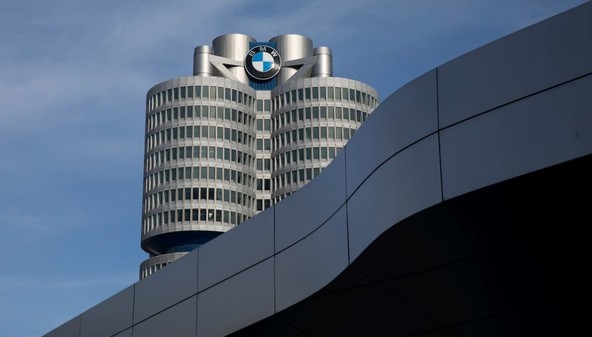 Nova celična tehnologija za Neue Klasse: BMW Group krepi strokovno znanje o baterijah