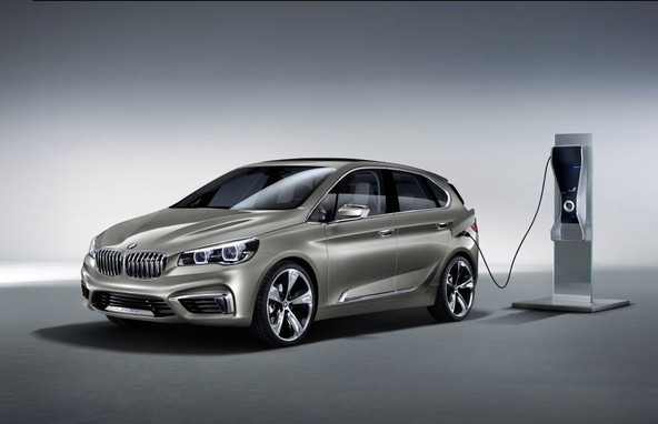 BMW concept active tourer: Združuje udobje in funkcionalnost z dinamično zmogljivostjo in stilom