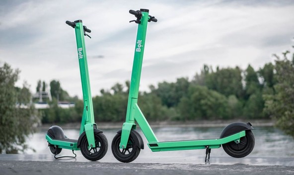 Bolt v zimskem času : Bolt zaradi večje varnosti v prometu ustavlja možnost izposoje električnih skirojev