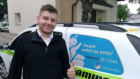 Cammeo skrbi za varnost svojih najmlajših potnikov: Svoj priljubljen taksi lahko odslej naročate tudi z otroškim sedežem