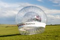 Nissan Note v žogi za zorbing: Ponazoritev varnostne tehnologije Safety Shield