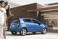 Chevrolet praznuje 100 let z novo serijo vozil: Novi Aveo z 1,3-litrskim turbodizelskim motorjem oddaja samo 95 g emisij CO2