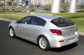 Petvratni chevrolet cruze : Izjemno razmerje med vrednostjo in ceno ter edinstven slog