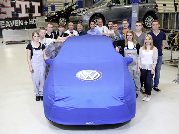 Cilj – Vrbsko jezero: Praktikanti koncerna Volkswagen so razvili edinstven Golf GTI