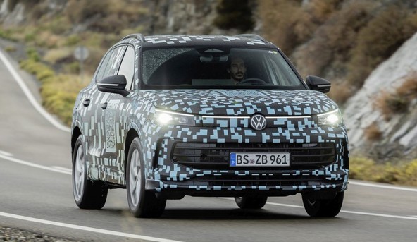 Zadnje nastavitvene vožnje: Novi Tiguan s tehnologijami iz višjega razreda in velikim električnim dosegom