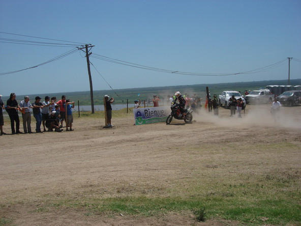 33. reli Dakar 2011: Prisrčen sprejem Stanovnika v cilju 13. etape