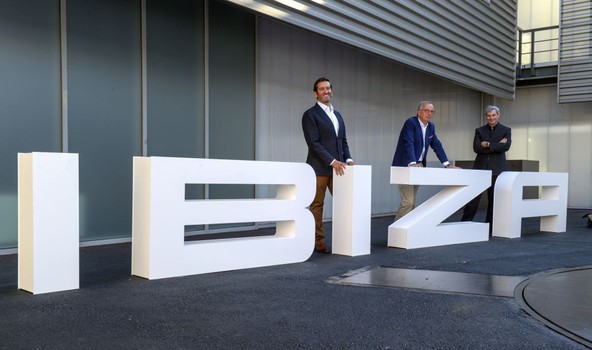 30. OBLETNICA SEAT IBIZE: Očetje Ibize prvič združeni