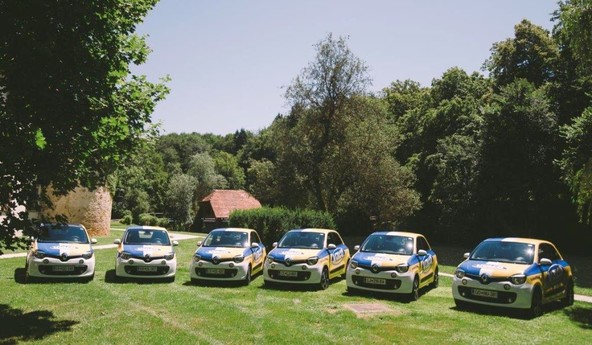 MREŽA HITRIH SERVISOV VULCO: PREVZEM 15 VOZIL RENAULT TWINGO