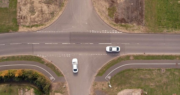 Nič več rdečih luči?: Prihodnost, v kateri bo ustavljanje v križiščih stvar preteklosti