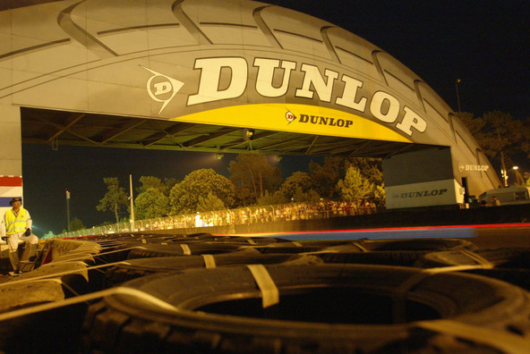 Dunlop 24 ur Dubaja: Zmaga za Dunlop na 24-urni dirki v Dubaju