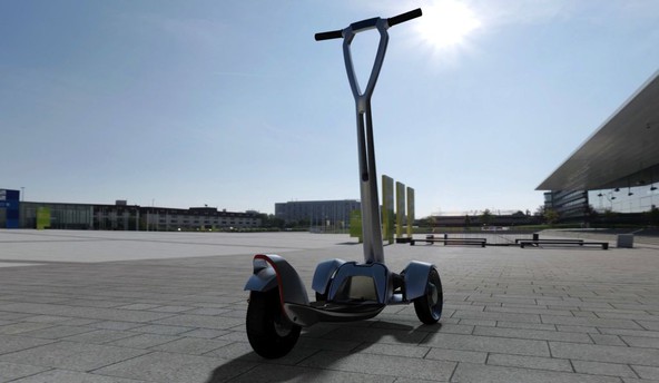 BASF & Floatility: Lahki solarni električni skuter spodbuja k trajnostni mobilnosti v mestih
