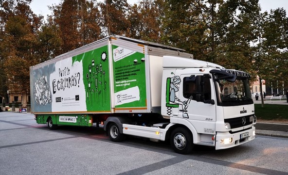 ZEOS E-transformer 2.0: Prenovljeno ozaveščevalno vozilo 