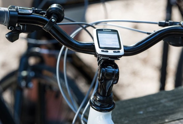Garmin predstavlja Edge® Touring Plus: GPS naprava, oblikovana za navigacijo s kolesom