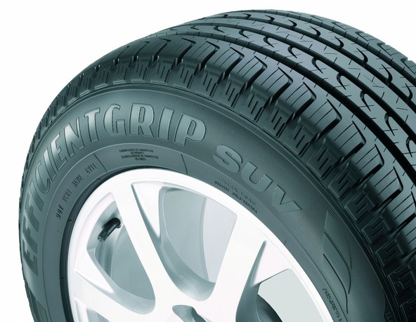 Goodyear EfficientGrip SUV: Land Rover in Audi izbrala »pnevmatiko leta 2012«