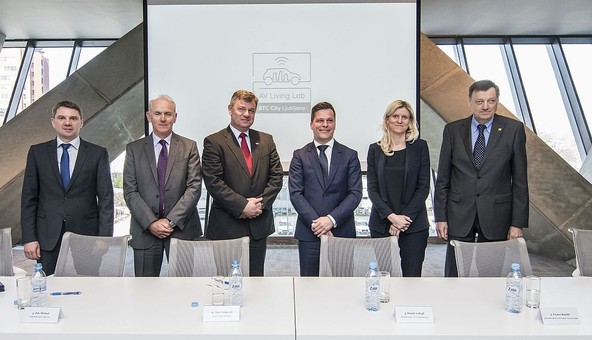 Avtonomna mobilnost prinaša nove izzive: V Sloveniji bomo razvijali rešitve za samovozeča vozila