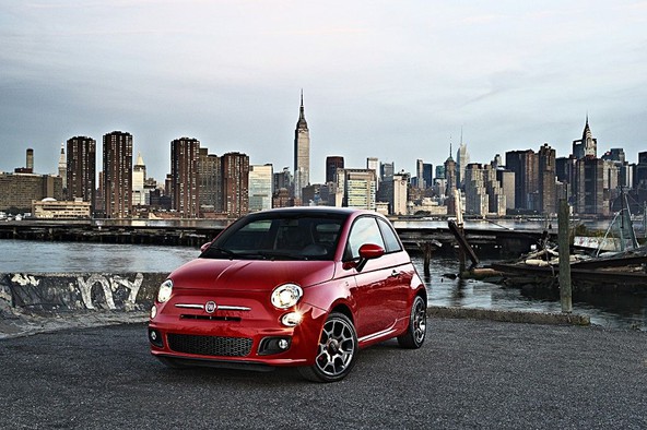 Fiat Automobiles: Fiat se v Združene države vrača z novim Fiatom 500