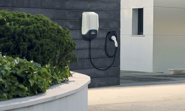 Aplikacija FordPass: Najboljši dostop do polnjenja električnih vozil v panogi