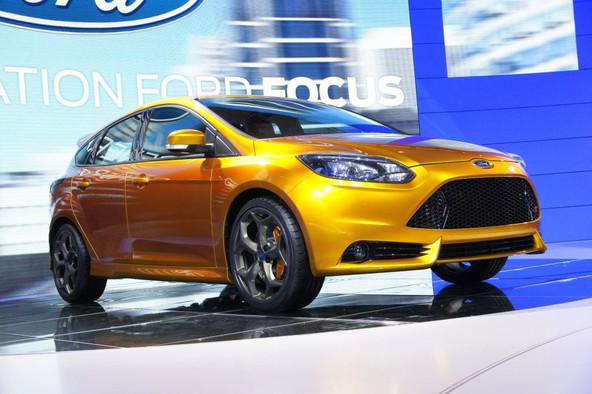 Ford: Prikaz palete novih focusov, mondeov in C-maxov