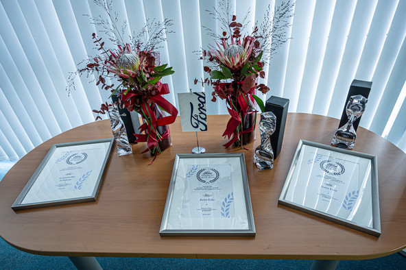 Avto Edo iz Podplata in Avtocenter Krbavac iz Šmartnega ob Paki: Priznanja Fordovemu trgovcu in serviserjema leta 2024